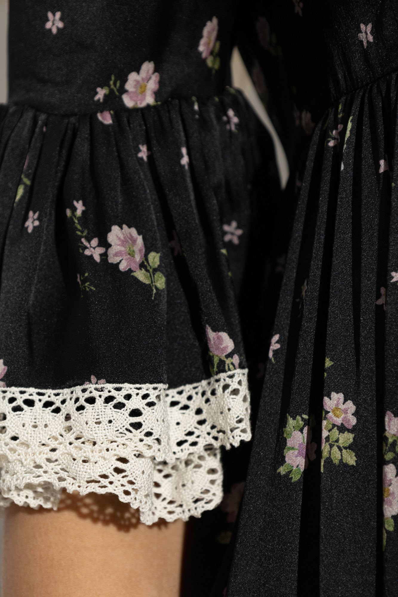 Chloe クロエ Floral viscose dress ワンピース 花柄 ブラック Chloé Floral Dresses for Women | Lyst